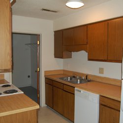 kitchen AT KRC Chester Place Townhomes located in North Charleston, SC